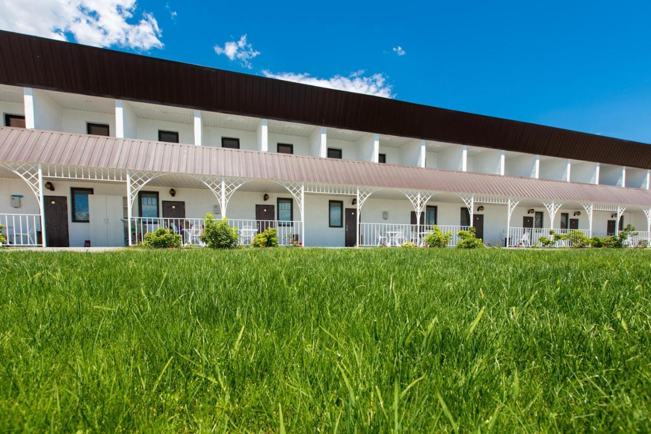 La Dolce Vita Resort Капчагай Екстериор снимка