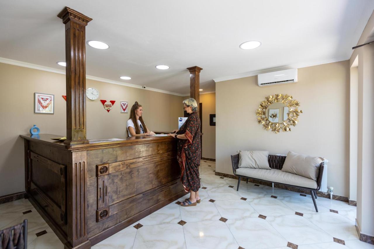 La Dolce Vita Resort Капчагай Екстериор снимка
