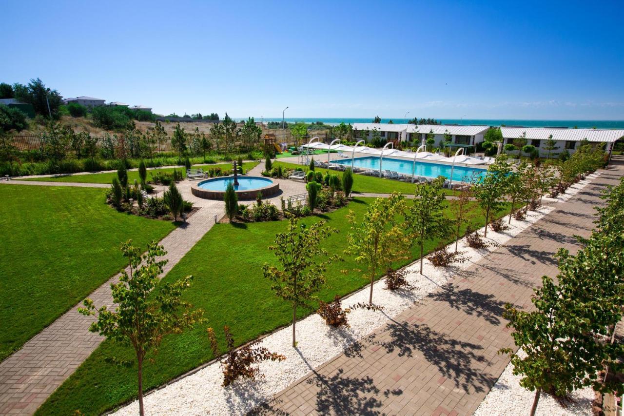 La Dolce Vita Resort Капчагай Екстериор снимка